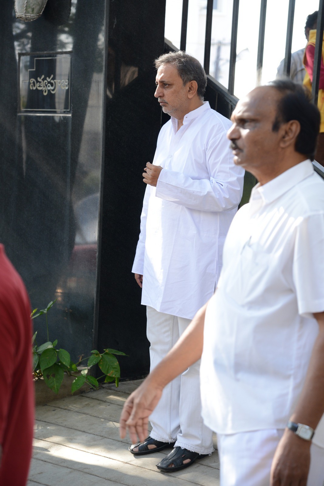 VB Rajendra Prasad Condolences Photos 01 - 111 / 170 photos