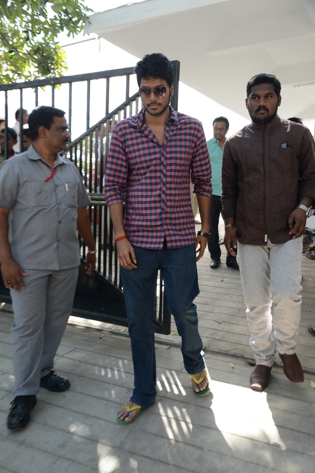 VB Rajendra Prasad Condolences Photos 01 - 121 / 170 photos