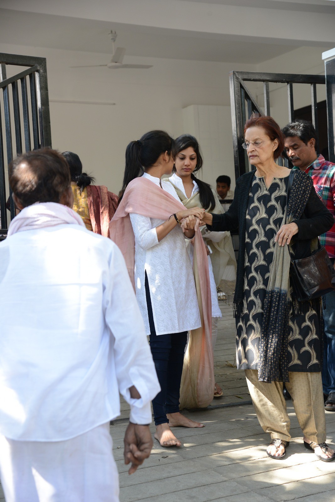 VB Rajendra Prasad Condolences Photos 01 - 141 / 170 photos