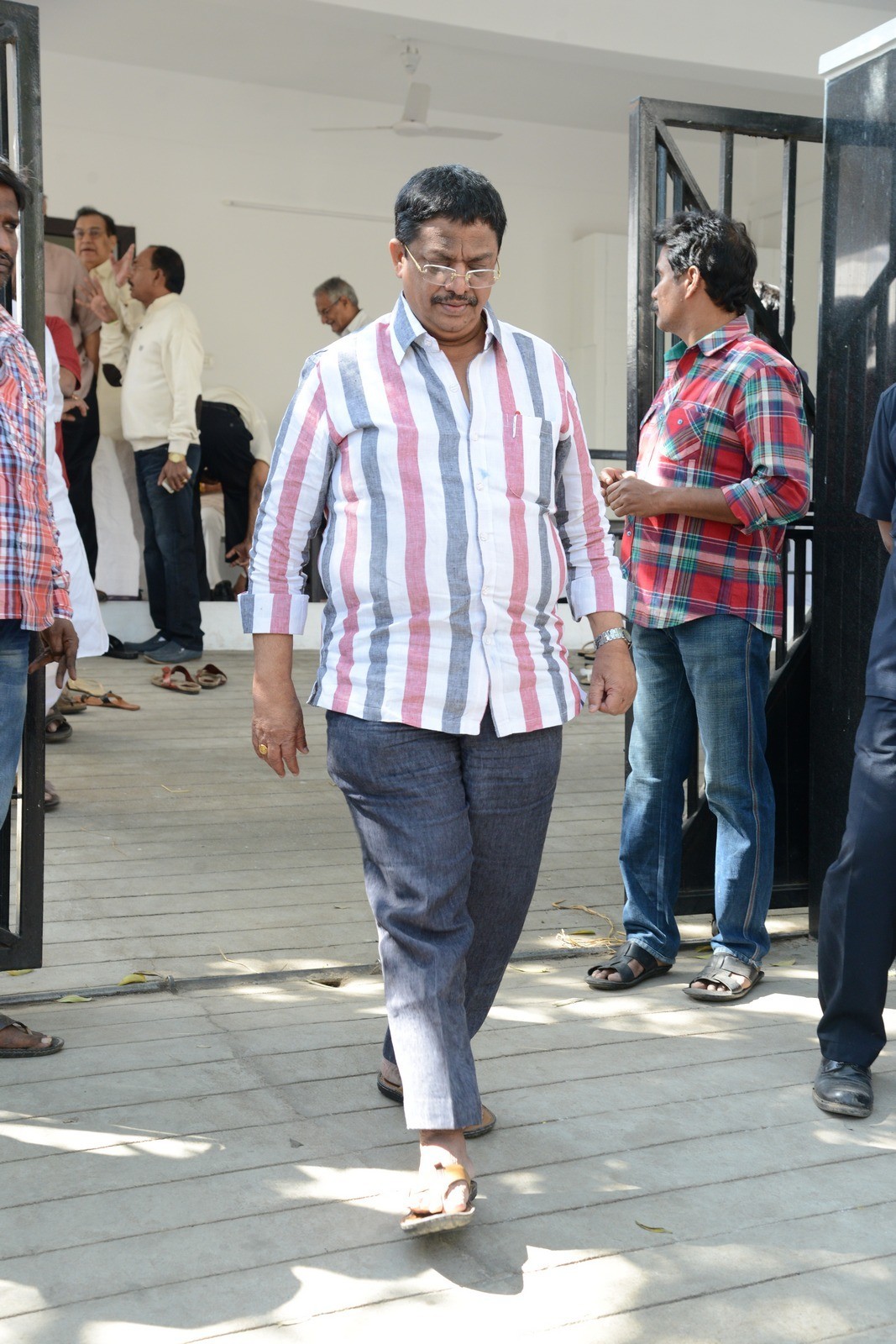 VB Rajendra Prasad Condolences Photos 01 - 164 / 170 photos