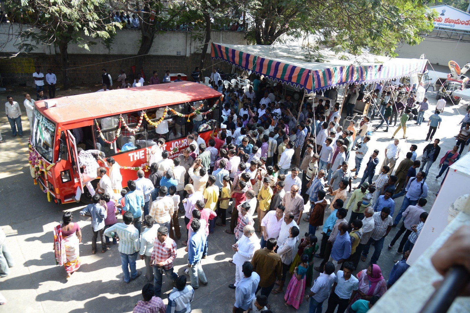 VB Rajendra Prasad Condolences Photos 02 - 16 / 170 photos