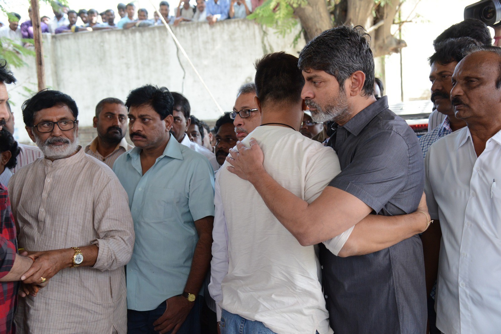 VB Rajendra Prasad Condolences Photos 02 - 84 / 170 photos