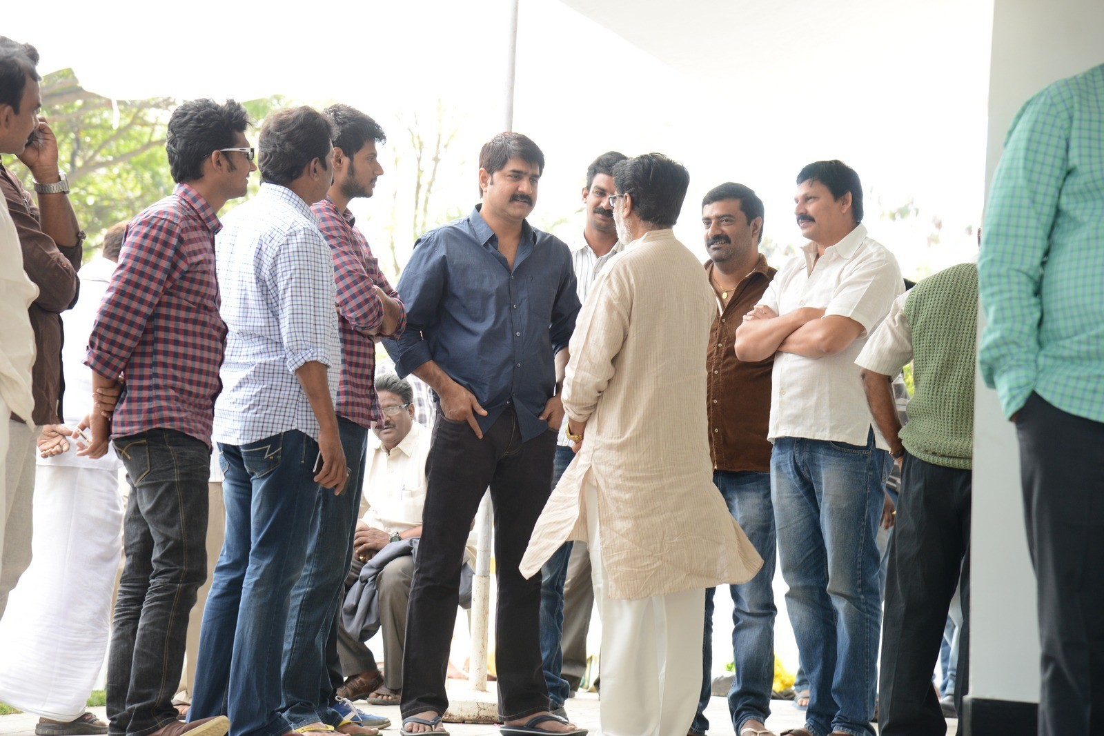 VB Rajendra Prasad Condolences Photos 02 - 132 / 170 photos