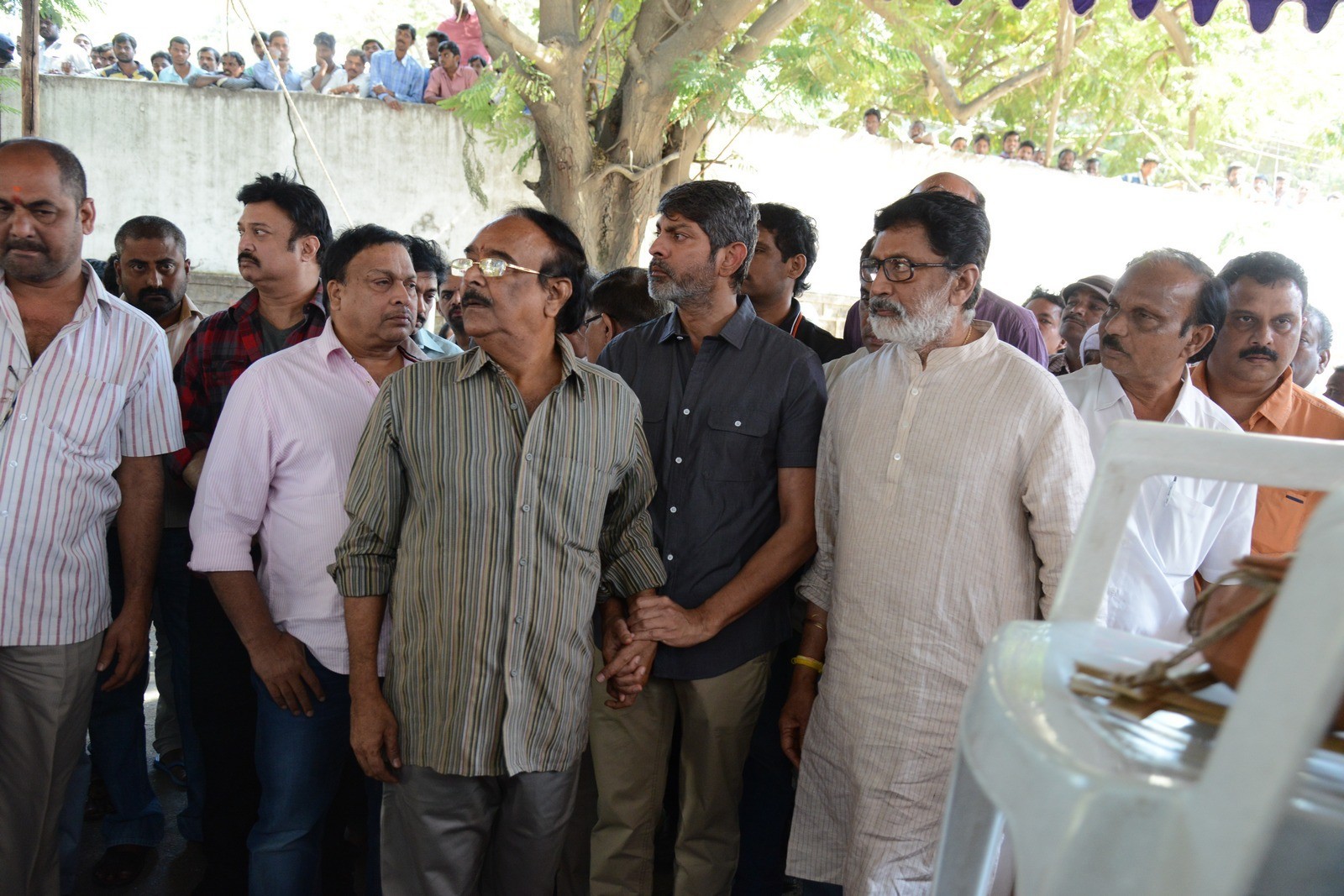 VB Rajendra Prasad Condolences Photos 02 - 135 / 170 photos
