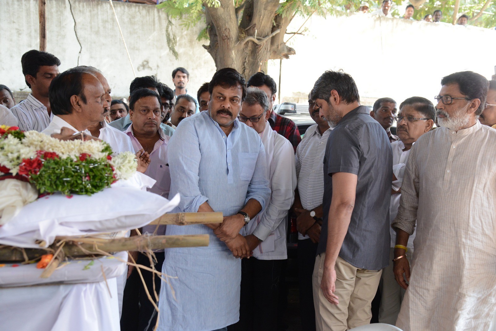 VB Rajendra Prasad Condolences Photos 02 - 142 / 170 photos