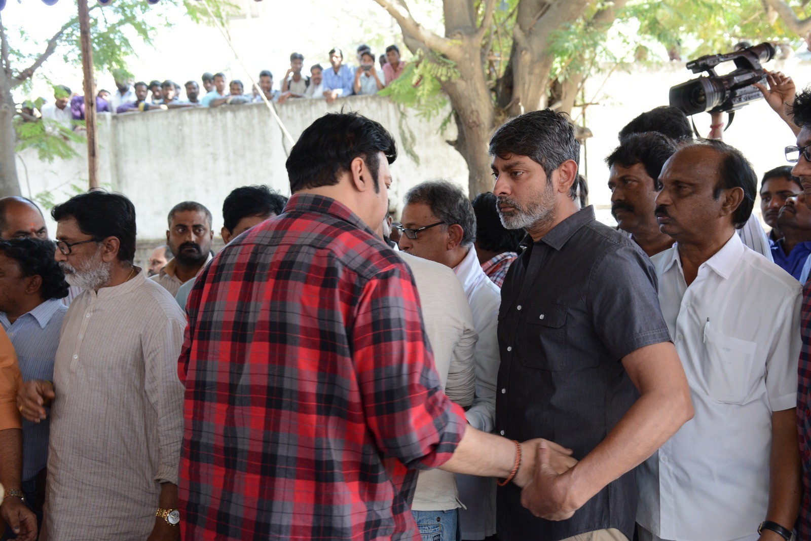 VB Rajendra Prasad Condolences Photos 02 - 144 / 170 photos