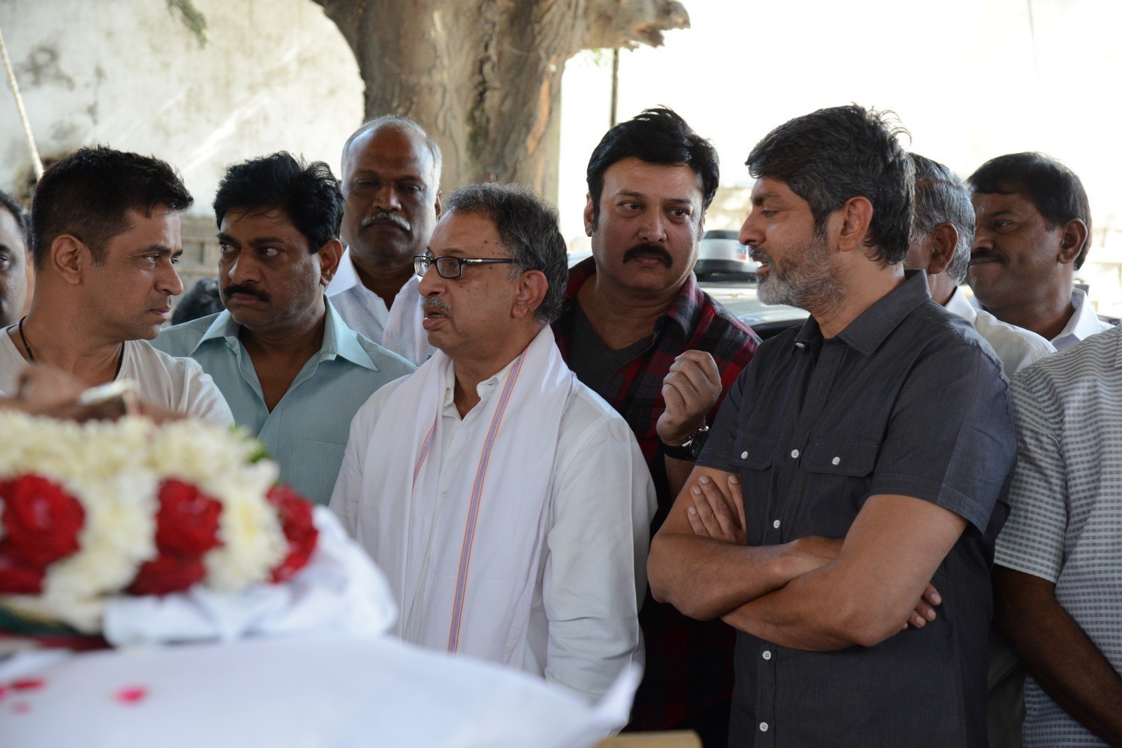 VB Rajendra Prasad Condolences Photos 02 - 166 / 170 photos