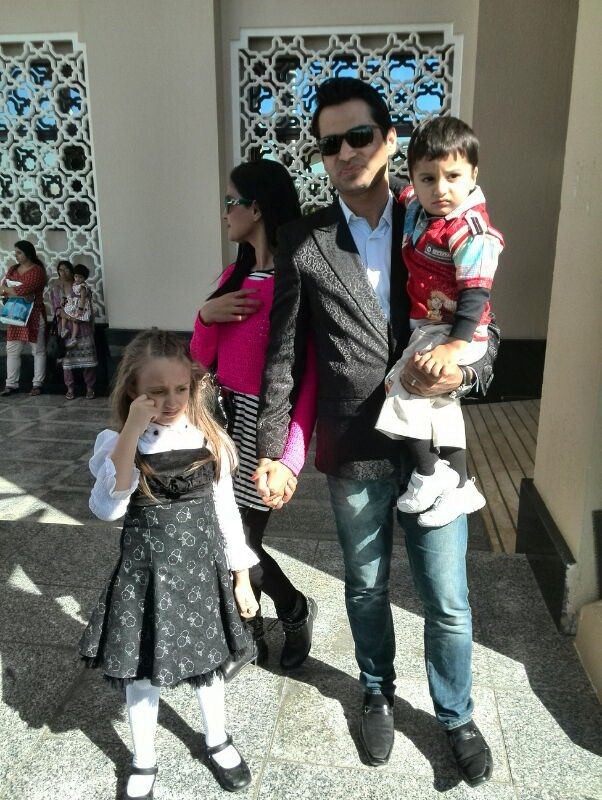 Veena Malik with Hubby Asad Bashir - 28 / 45 photos