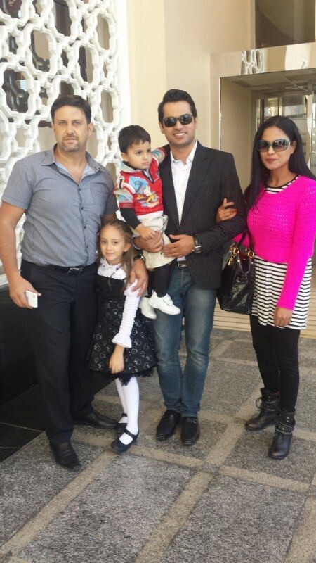Veena Malik with Hubby Asad Bashir - 43 / 45 photos