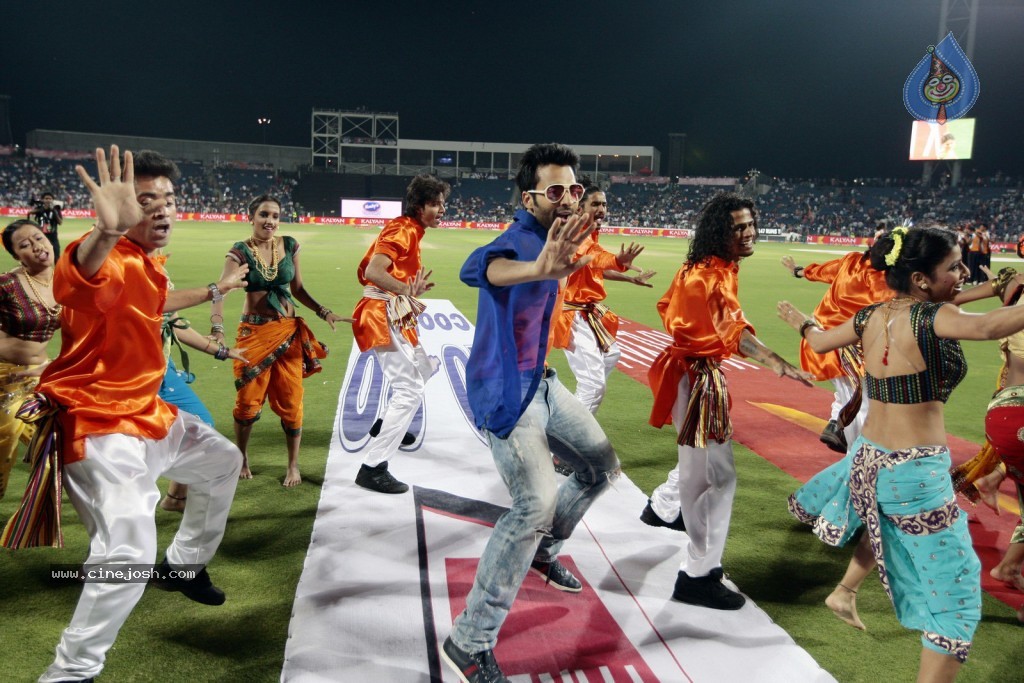 Veer Marathi vs Mumbai Heroes Match - 34 / 96 photos