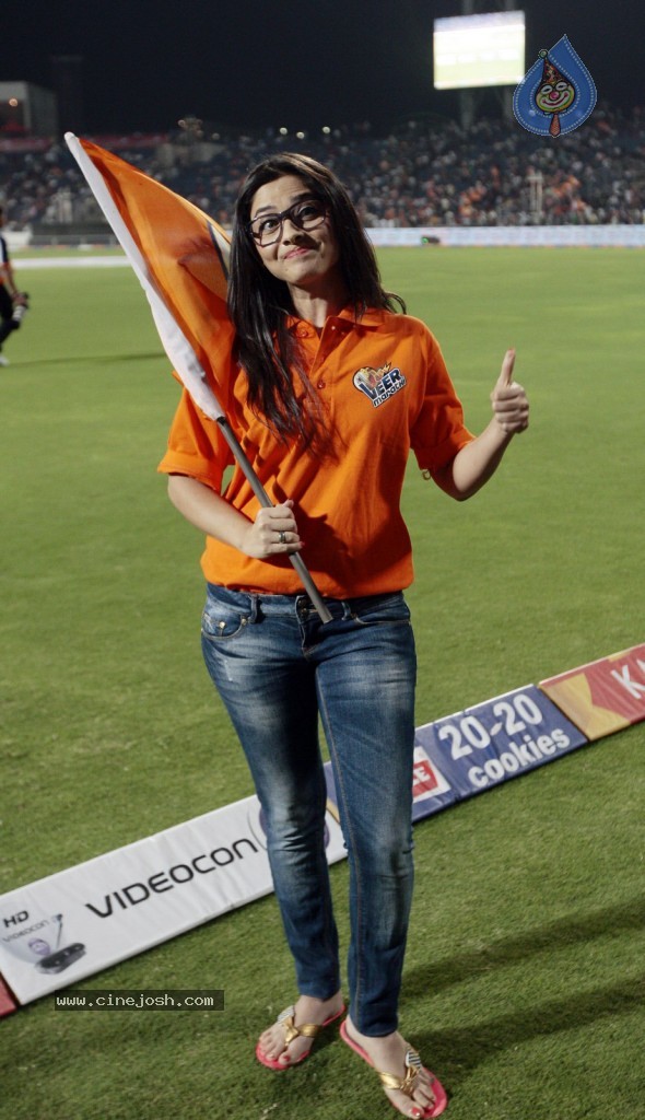 Veer Marathi vs Mumbai Heroes Match - 84 / 96 photos