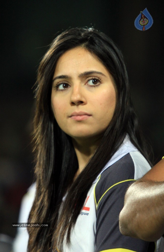 Veer Marathi vs Mumbai Heroes Match - 87 / 96 photos