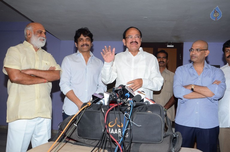 Venkaiah Naidu Watches Om Namo Venkatesaya - 24 / 41 photos