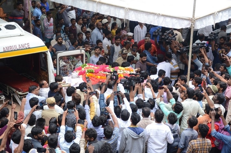 Venu Madhav Anthima Yatra - 87 / 97 photos