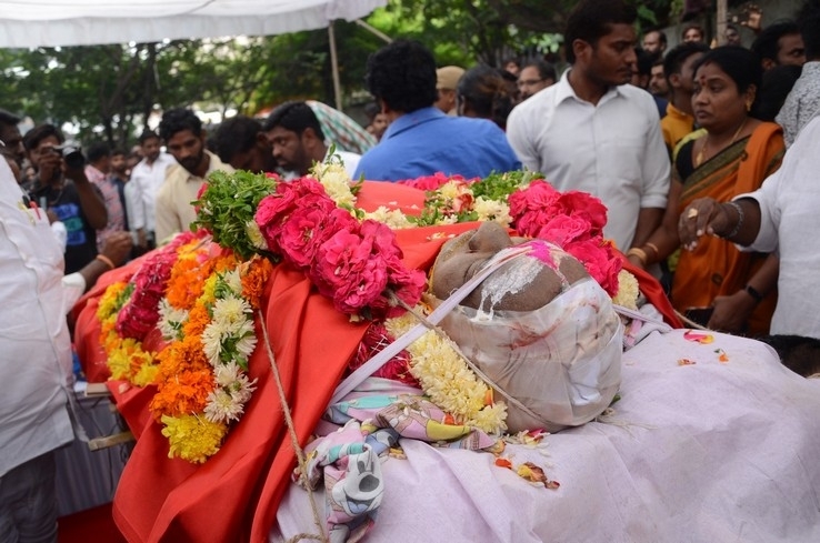 Venu Madhav Anthima Yatra - 89 / 97 photos