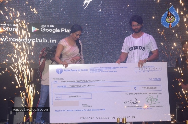 Vijay Devarakonda Launches Rowdy App - 27 / 37 photos