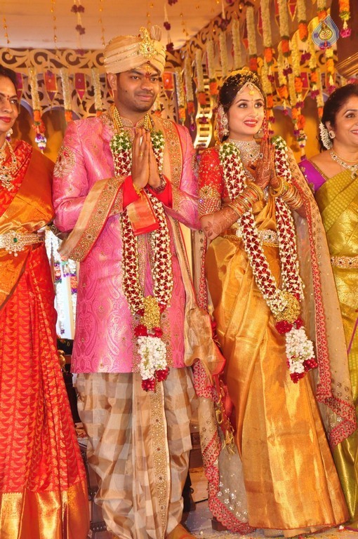 Vijay Karan - Aashna Wedding Photos - 22 / 85 photos