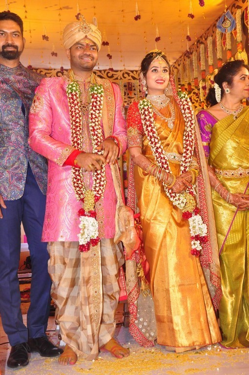 Vijay Karan - Aashna Wedding Photos - 56 / 85 photos