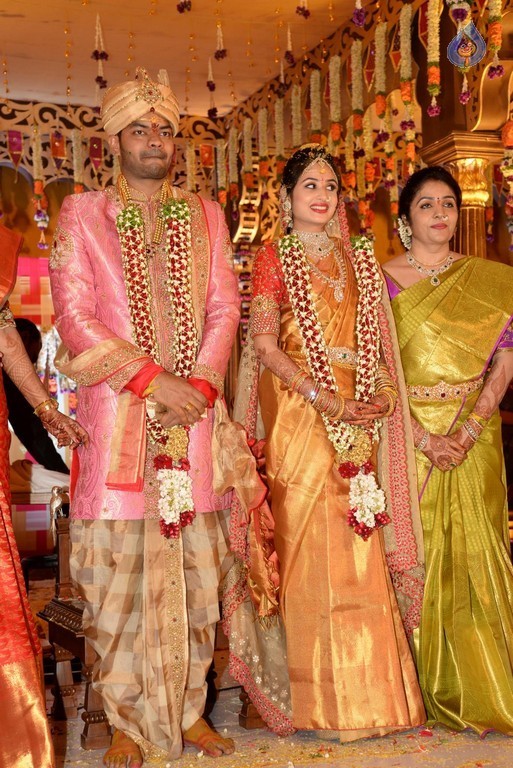 Vijay Karan - Aashna Wedding Photos - 57 / 85 photos