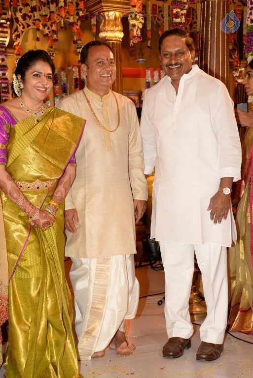 Vijay Karan - Aashna Wedding Photos - 69 / 85 photos