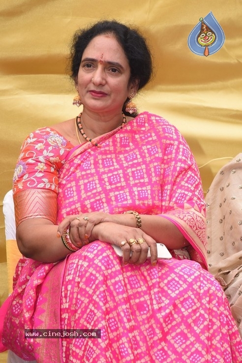 Vijaya Nirmala Statue Inauguration Photos - 48 / 104 photos