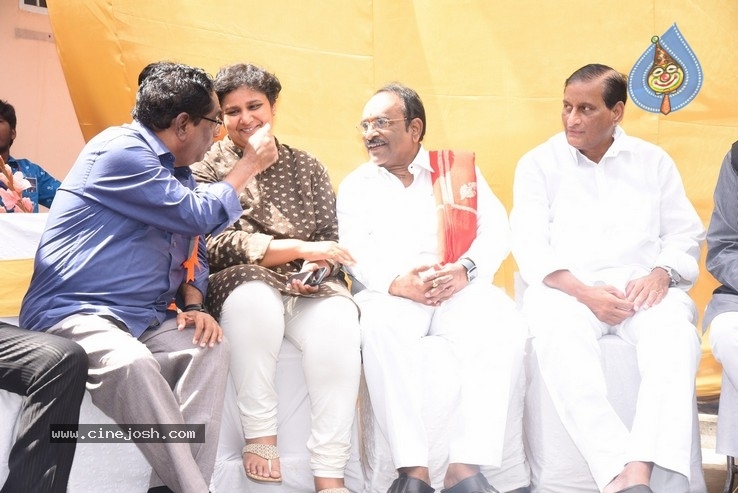 Vijaya Nirmala Statue Inauguration Photos - 99 / 104 photos