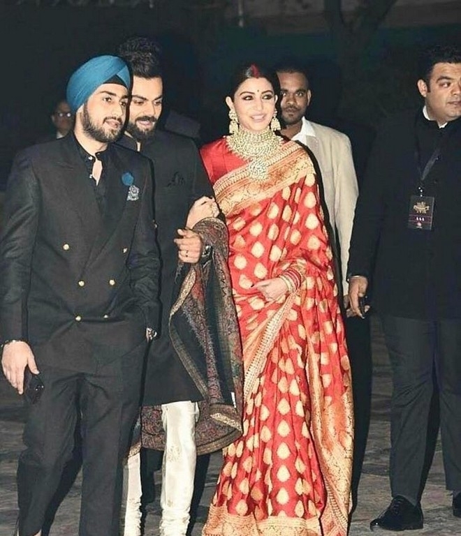 Virat and Anushka Reception Photos - 2 / 10 photos