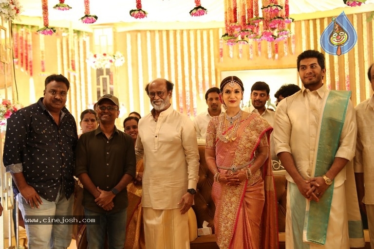 Vishagan - Soundarya Wedding Reception - 38 / 42 photos