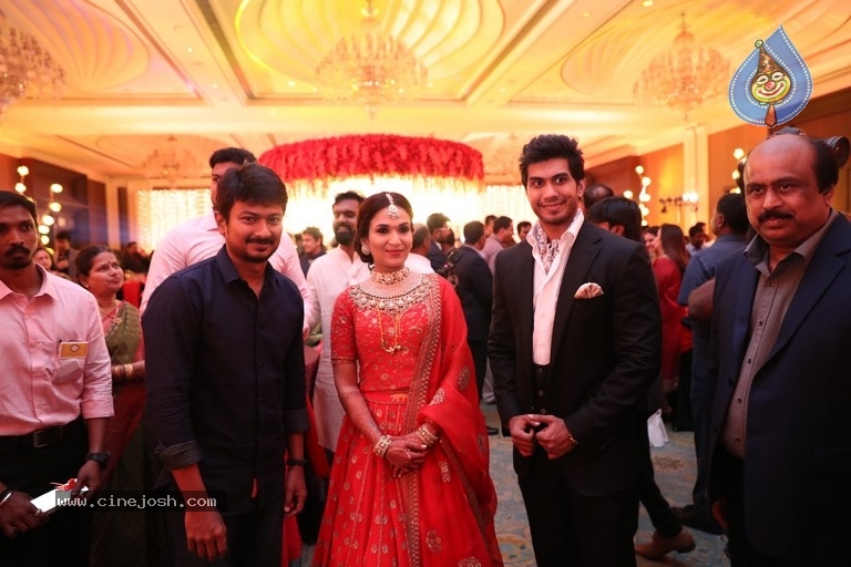 Vishagan - Soundarya Wedding Reception Photos - 2 / 9 photos