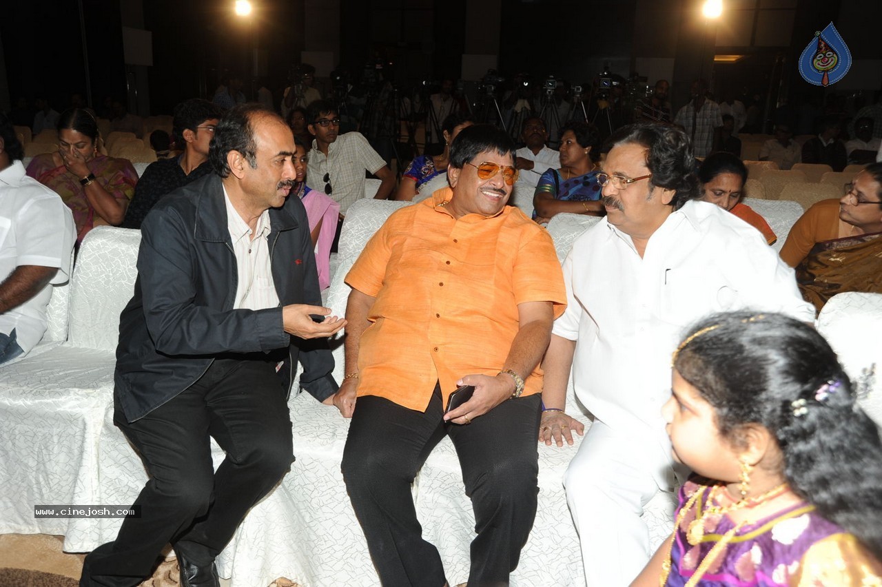 Vishwa Vijetha Vijayagadha Book Launch - 5 / 145 photos