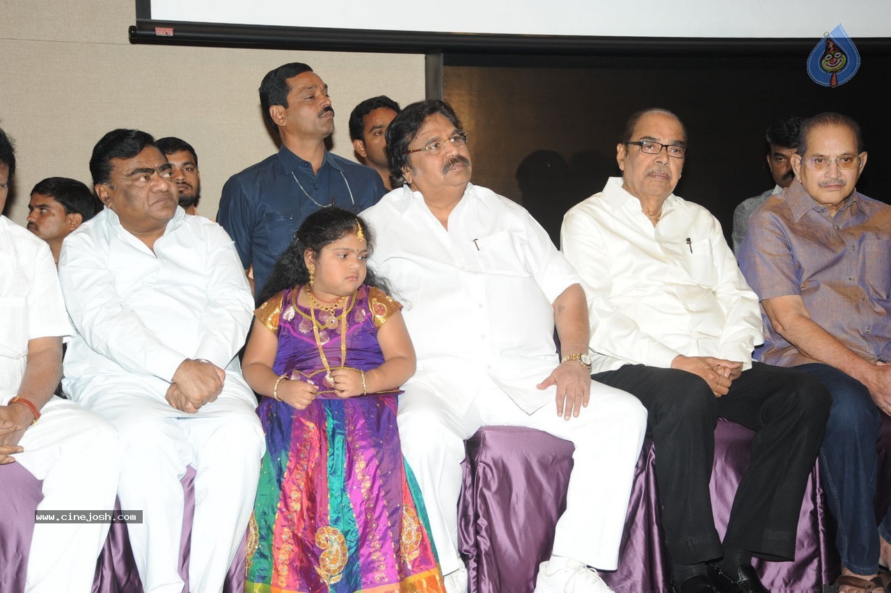 Vishwa Vijetha Vijayagadha Book Launch - 21 / 145 photos