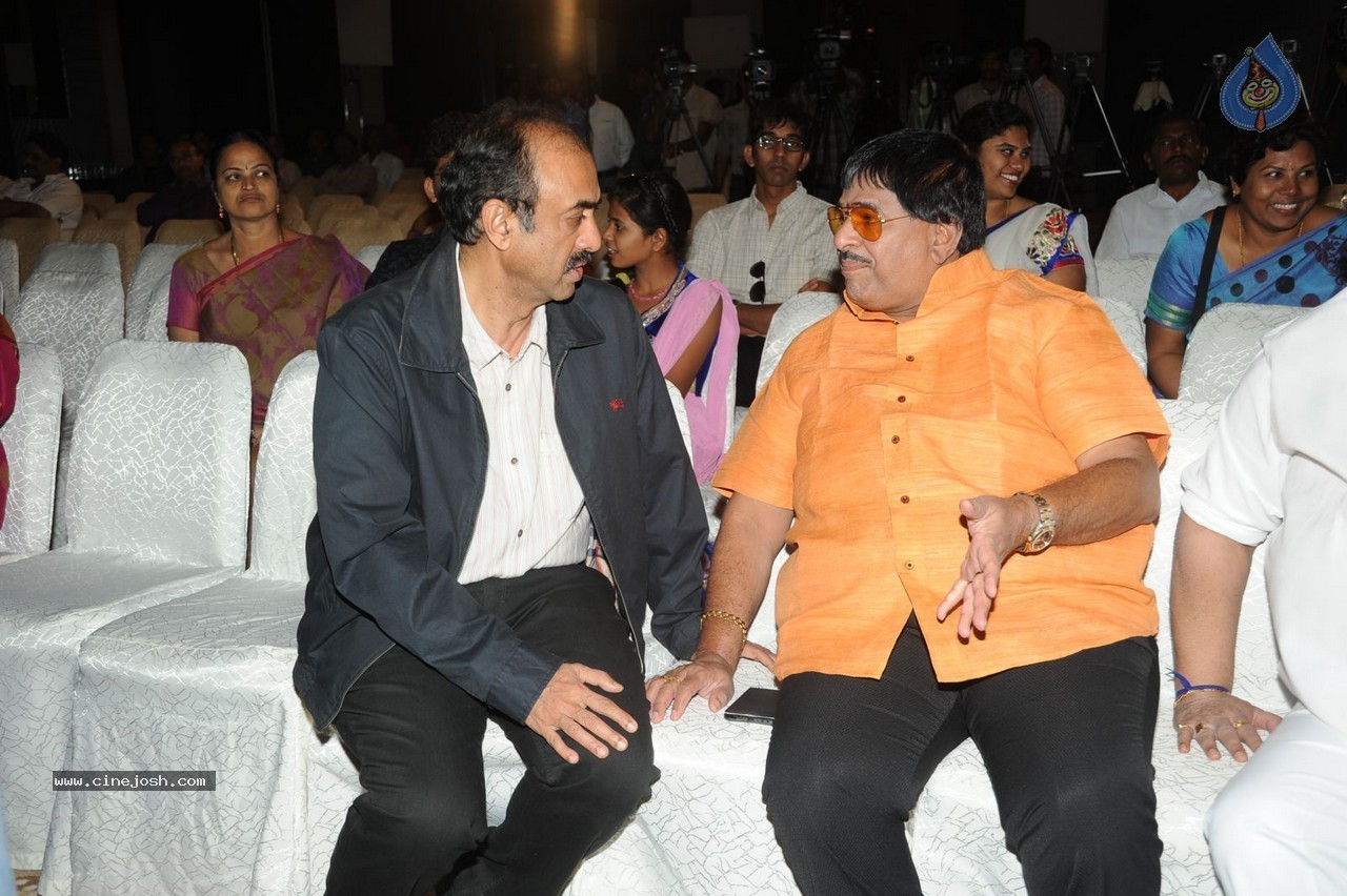 Vishwa Vijetha Vijayagadha Book Launch - 83 / 145 photos