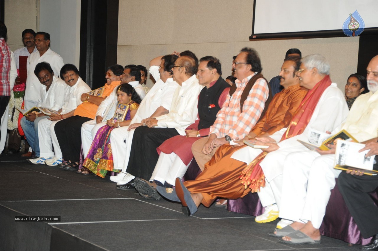 Vishwa Vijetha Vijayagadha Book Launch - 101 / 145 photos