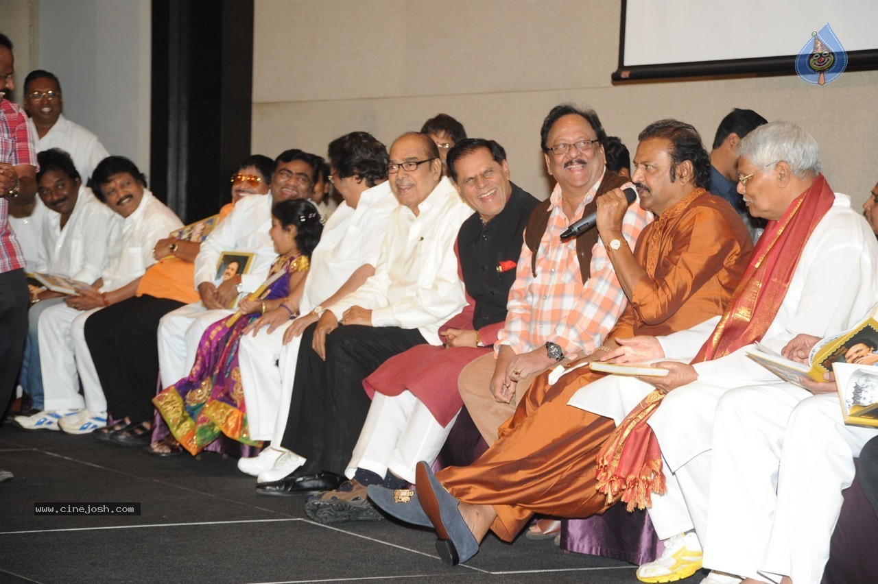 Vishwa Vijetha Vijayagadha Book Launch - 133 / 145 photos