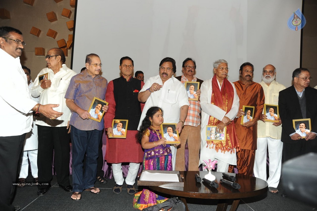 Vishwa Vijetha Vijayagadha Book Launch - 134 / 145 photos