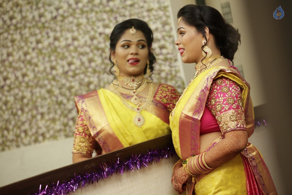 Writer Thota Prasad Daughter Wedding Reception Photos - 12 / 38 photos