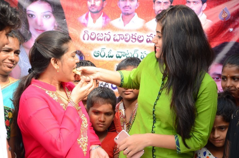 Yamini Bhaskar Birthday Celebrations - 2 / 19 photos