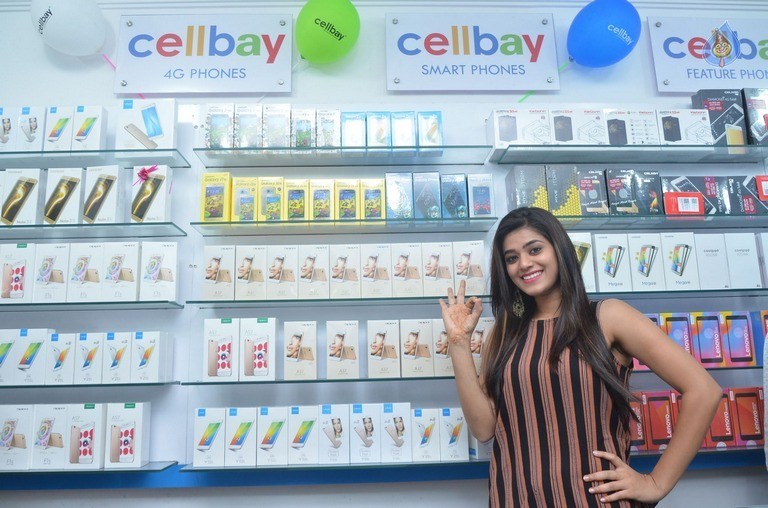 Yamini Bhaskar Launches Cellbay Mobile Store - 19 / 20 photos