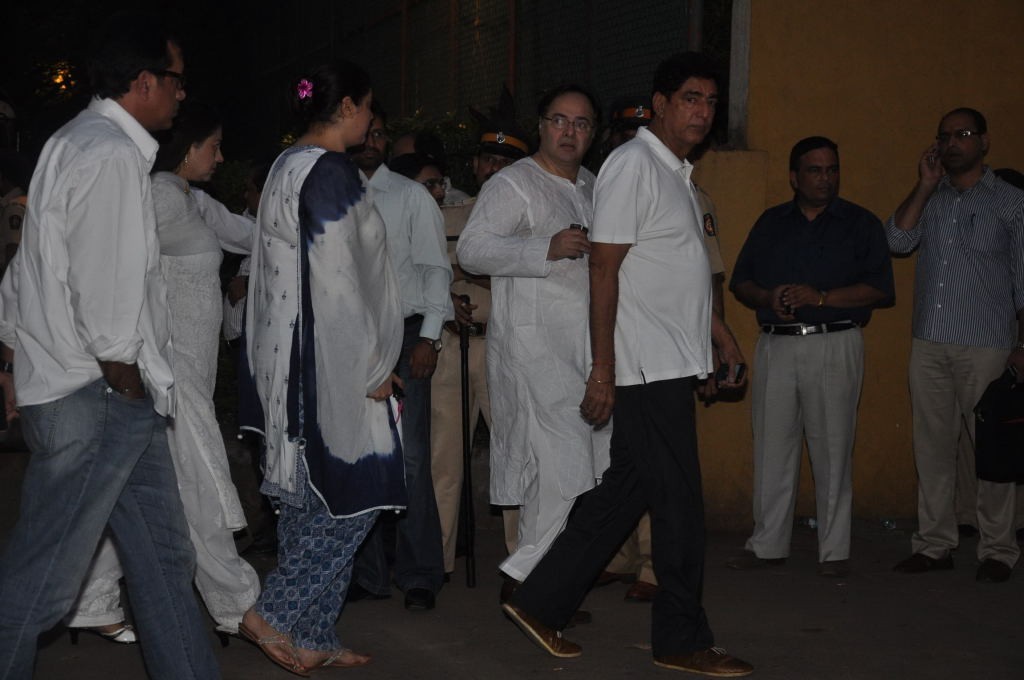 Yash Chopra Chautha Ceremony - 18 / 68 photos