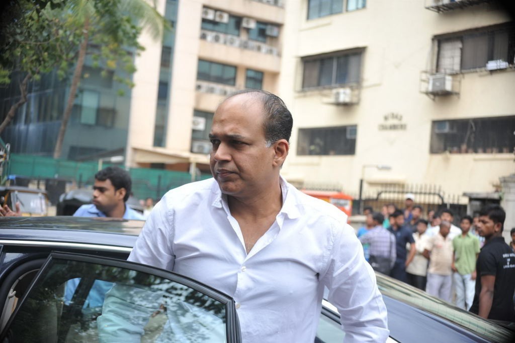 Yash Chopra Condolences Photos - 23 / 138 photos