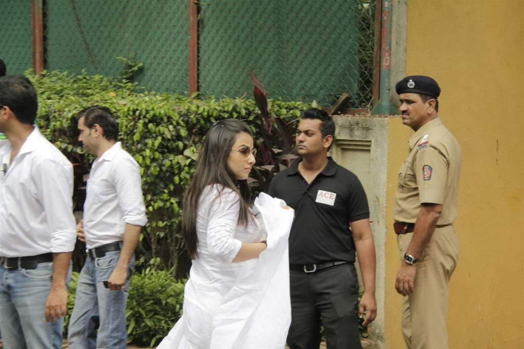 Yash Chopra Condolences Photos - 107 / 138 photos