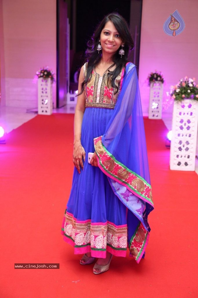 Yogesh and Krishika Sangeet Ceremony - 39 / 128 photos