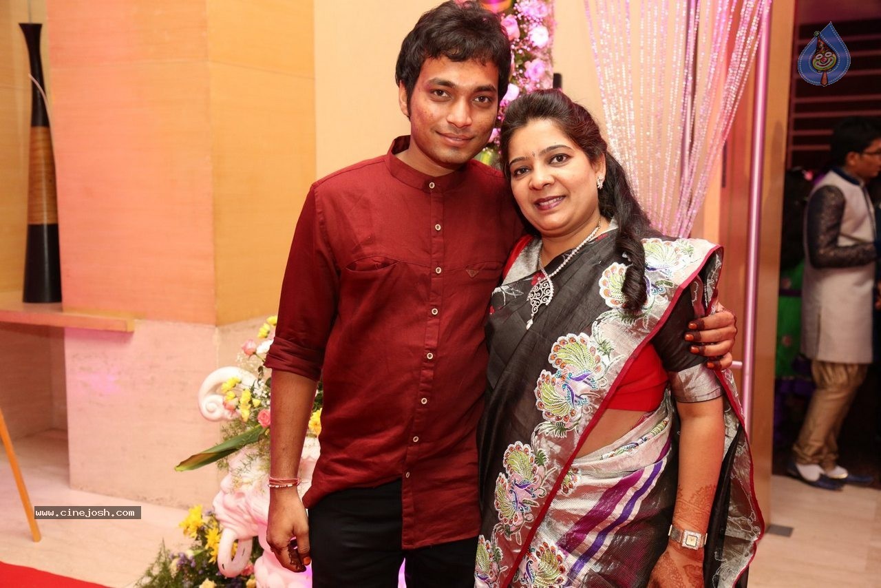 Yogesh and Krishika Sangeet Ceremony - 63 / 128 photos