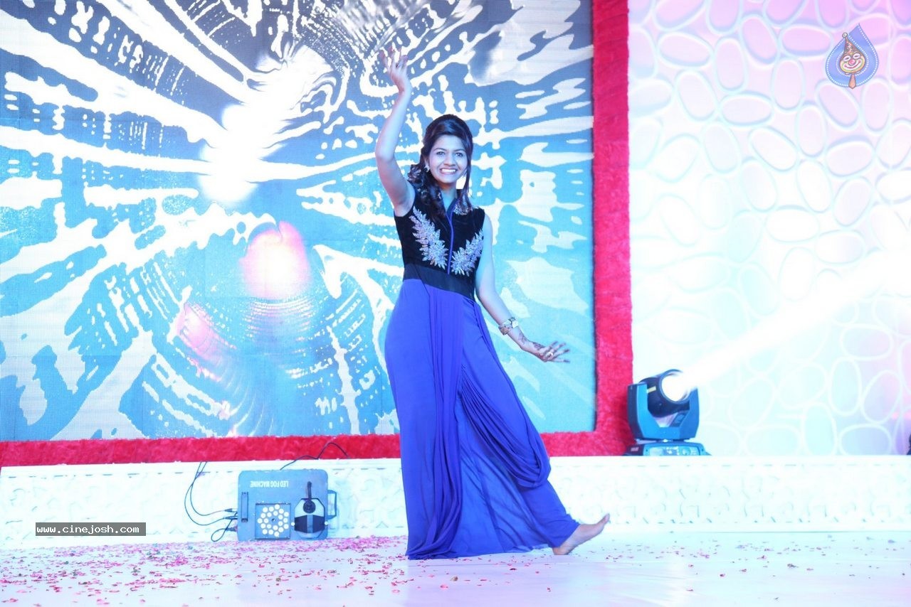 Yogesh and Krishika Sangeet Ceremony - 65 / 128 photos