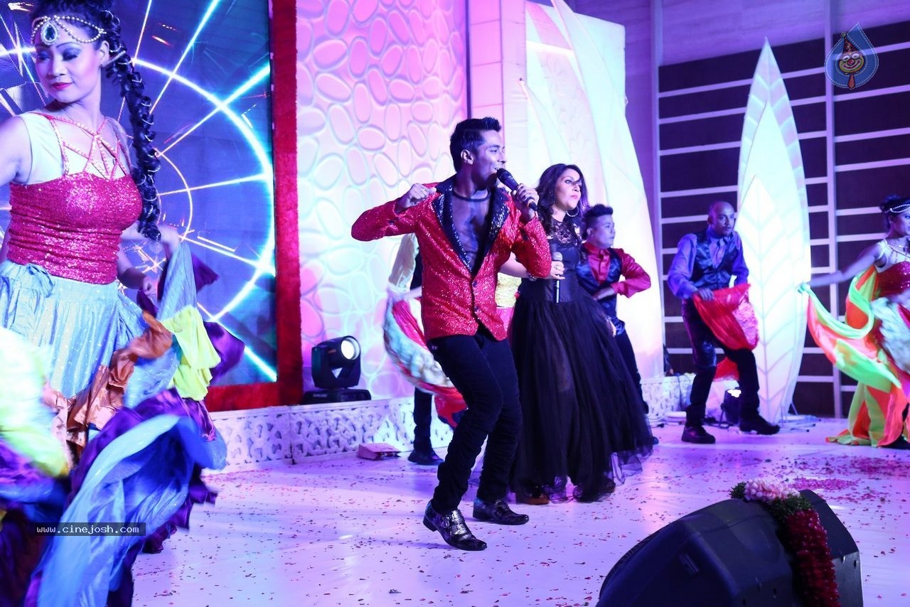 Yogesh and Krishika Sangeet Ceremony - 101 / 128 photos