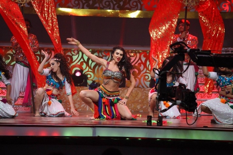 Zee Telugu Golden Awards 2017 - 11 / 55 photos