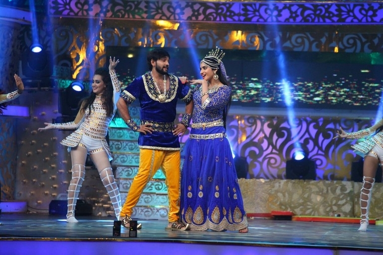 Zee Telugu Golden Awards 2017 - 15 / 55 photos