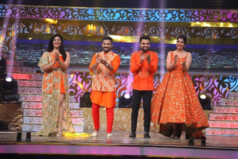 Zee Telugu Golden Awards 2017 - 36 / 55 photos