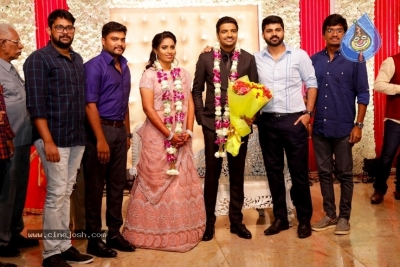 Actor Sathish - Sindhu Wedding Reception Stills - 23 of 105