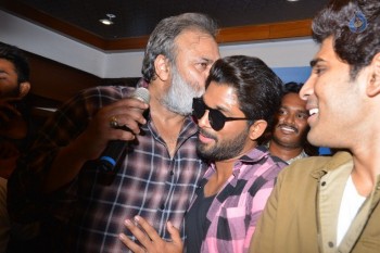 Allu Arjun Birthday Celebrations at FNCC - 24 of 40